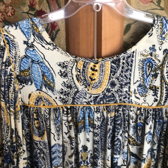 Maurices top size 1x - Picture 3 of 7